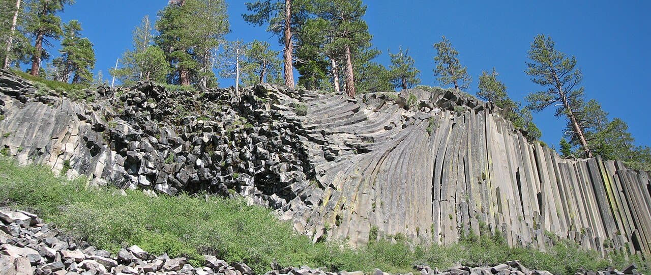 The basalt columns of Devils Postpile