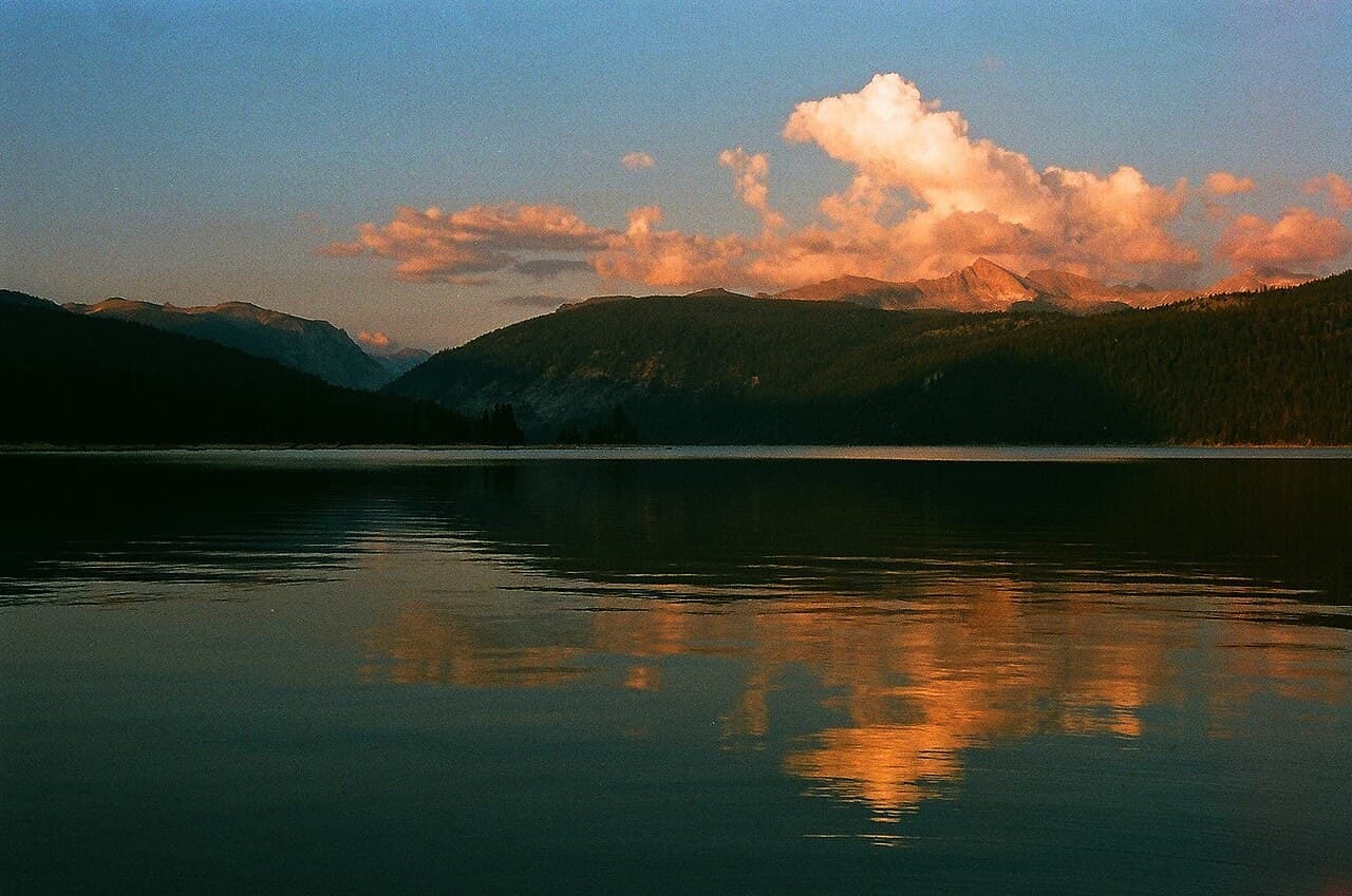 Lake Thomas Edison at sunset