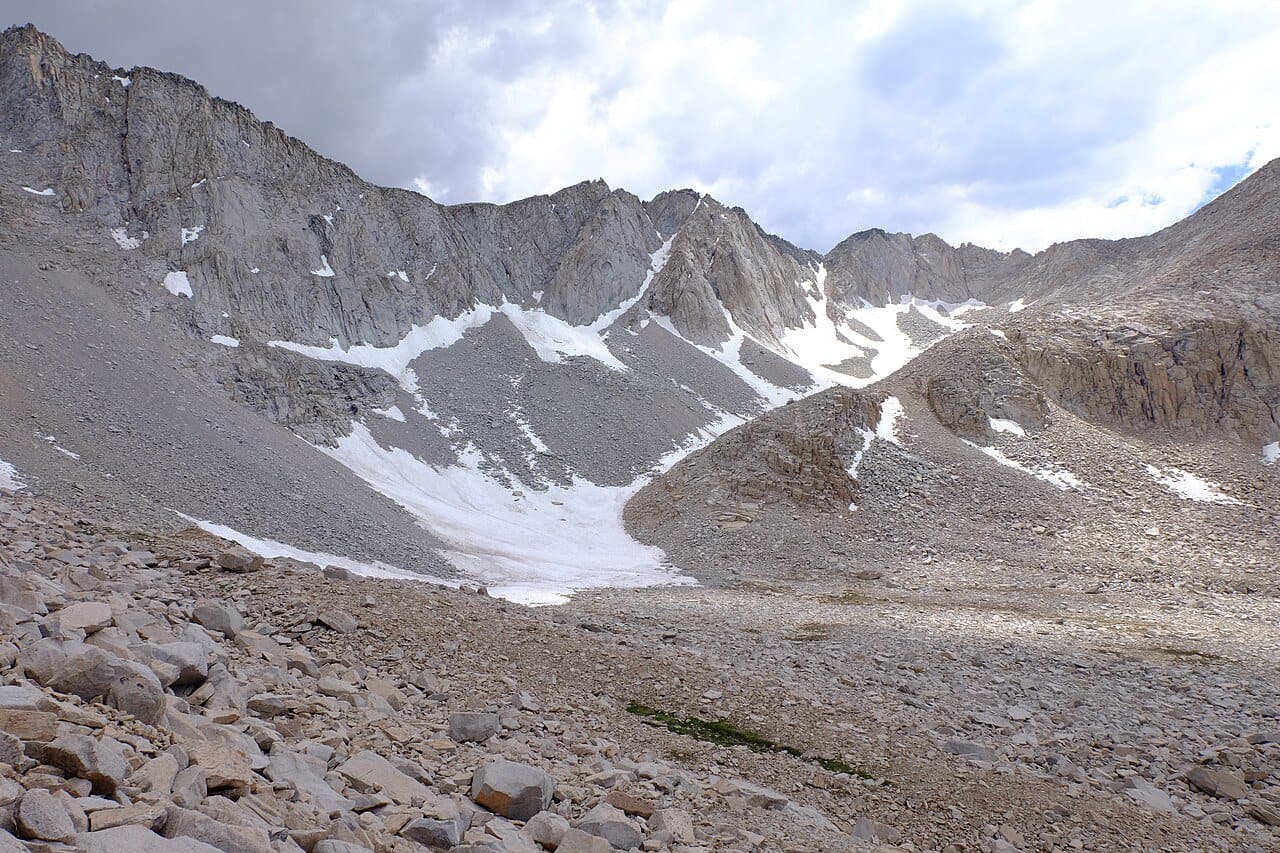 Talus and snow below the crest at Mather Pass