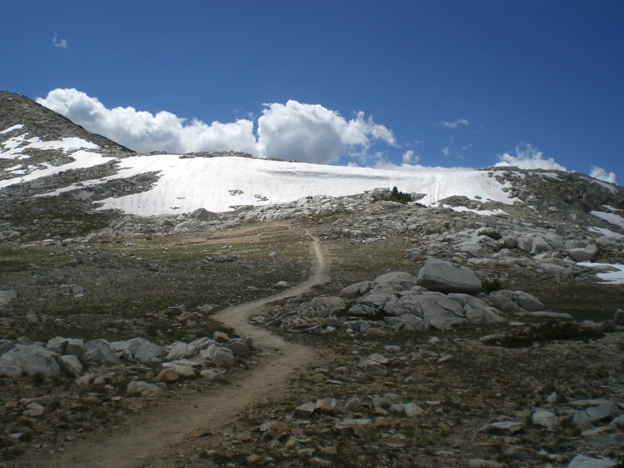 The John Muir Trail climbing the last stretch to Silver Pass
