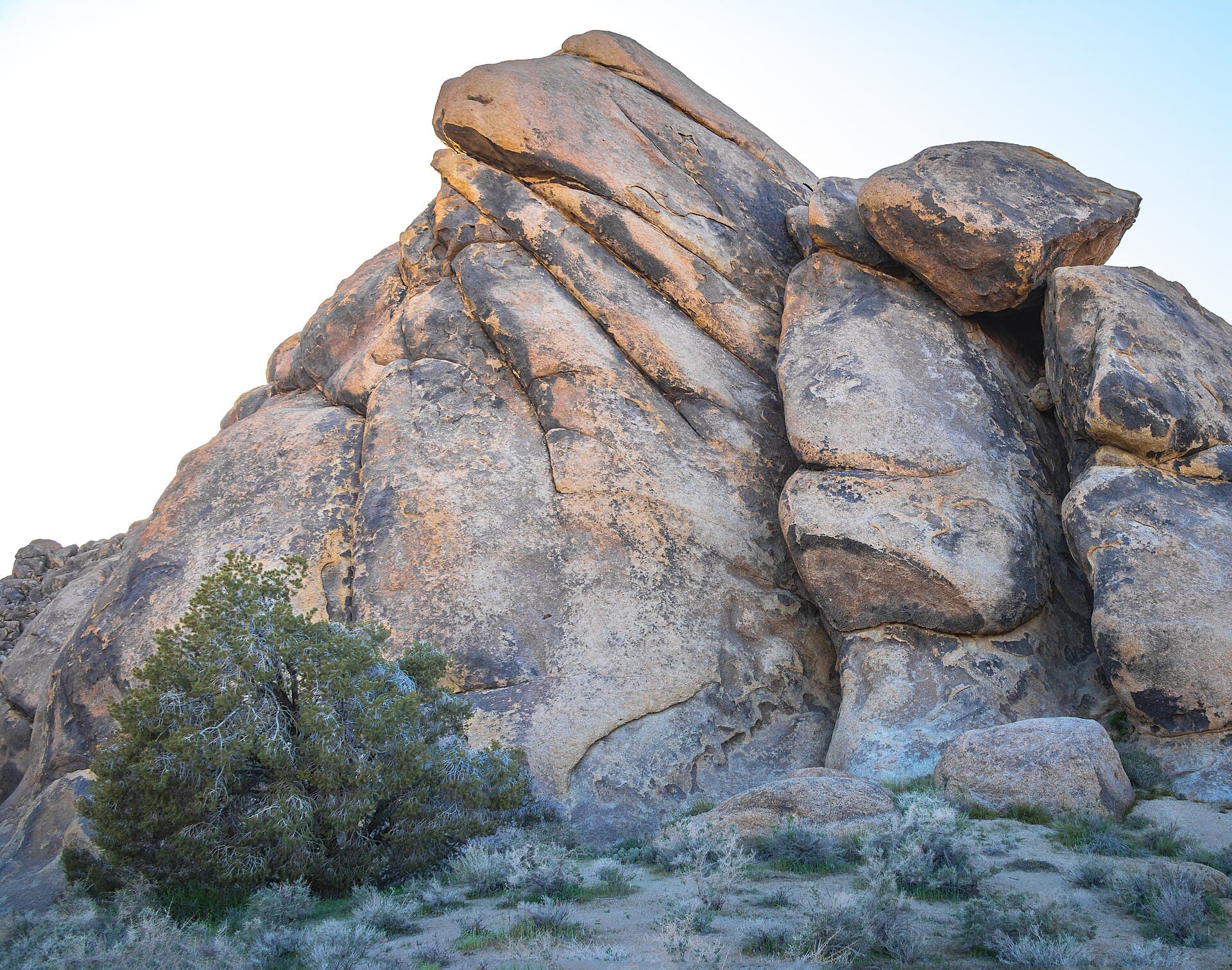 Mount Whitney Day Hike Permit wilderness permit area in Sequoia & Kings Canyon National Parks - backcountry hiking destination