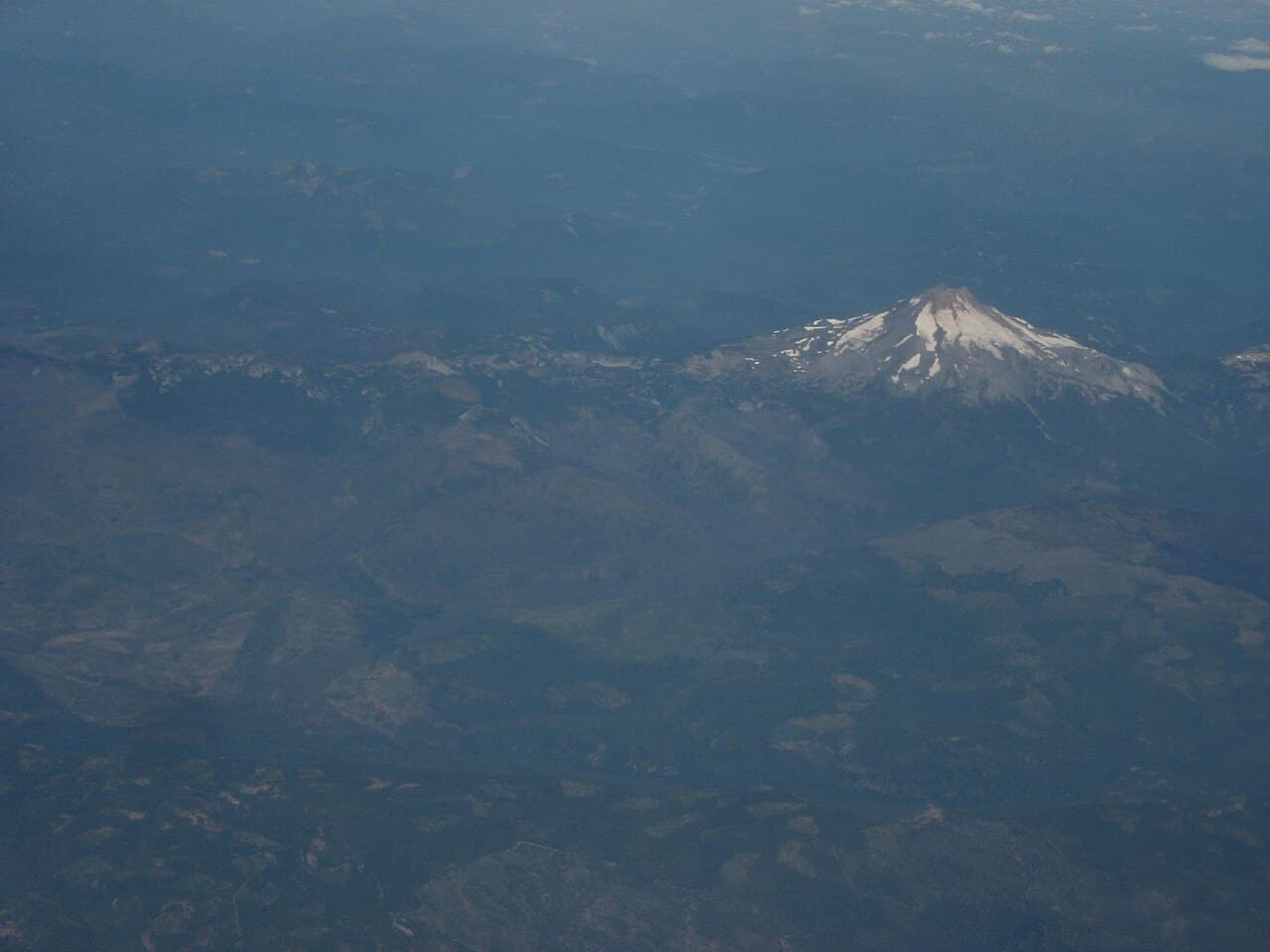 Central Cascades Day-Use — Duffy Lake wilderness permit area in Central Cascades Wilderness - backcountry hiking destination