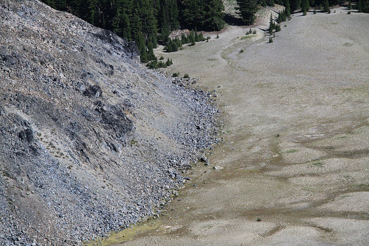 Central Cascades Day-Use — Obsidian wilderness permit area in Central Cascades Wilderness - backcountry hiking destination