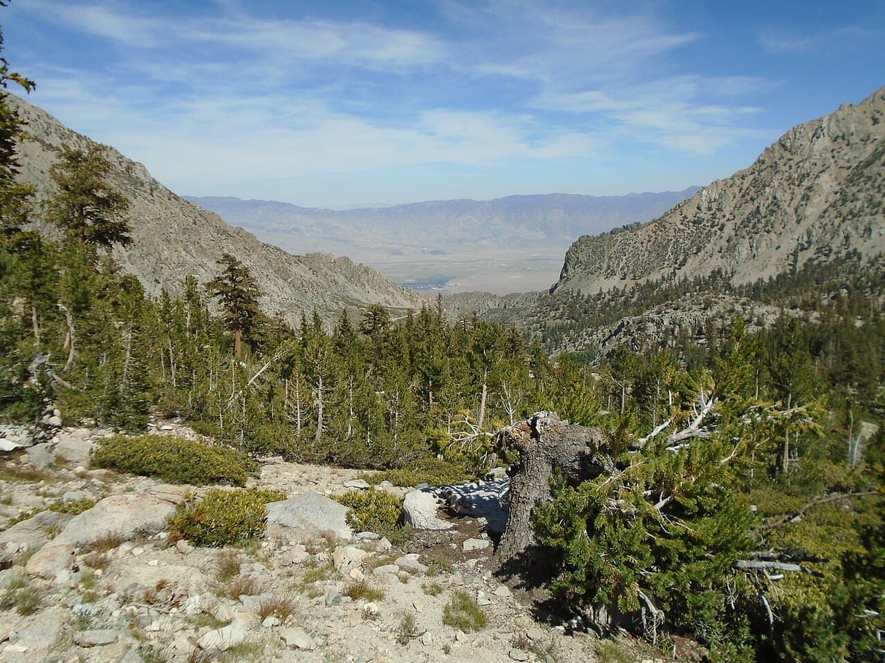Inyo NF Wilderness Permit — Kearsarge Pass (JMT) wilderness permit area in Inyo National Forest - backcountry hiking destination