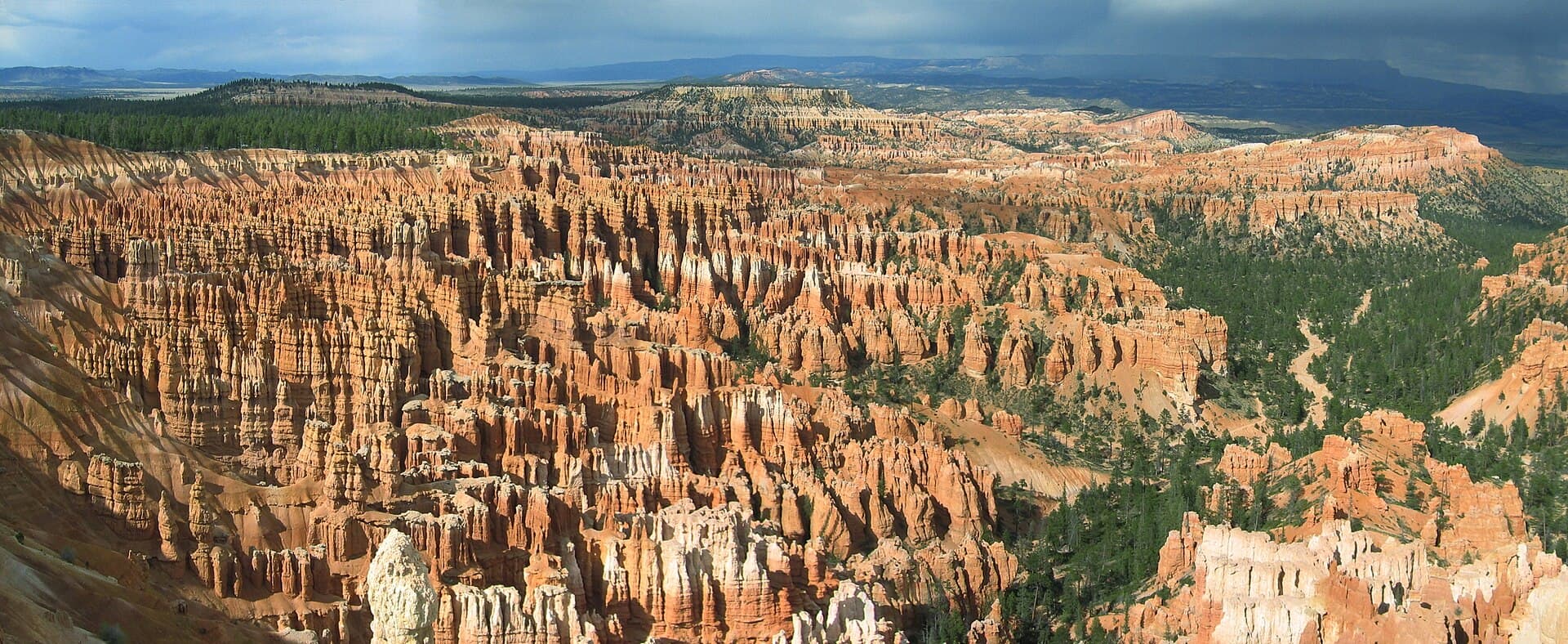 Riggs Spring Loop wilderness permit area in Bryce Canyon National Park - backcountry hiking destination