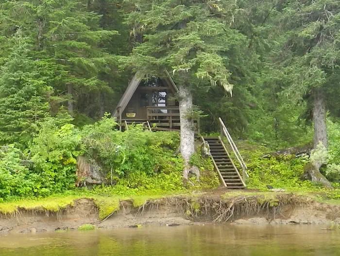 Mount Rynda Cabin in Alaska