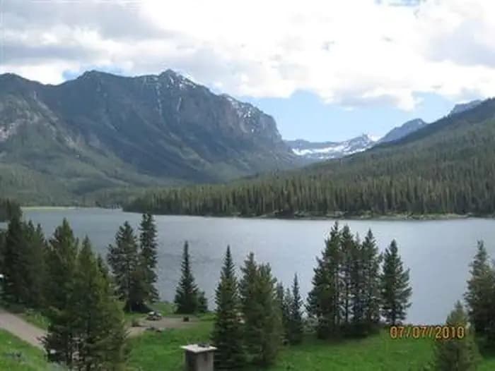 HOOD CREEK CAMPGROUND campground