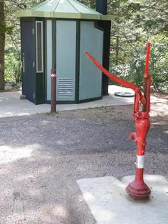 SPRUCE GROUP - LAKE ISABEL campground