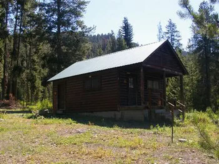Deer Creek Cabin (Wy) Campground in Wyoming