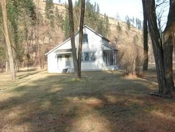 TUCANNON GUARD STATION campground