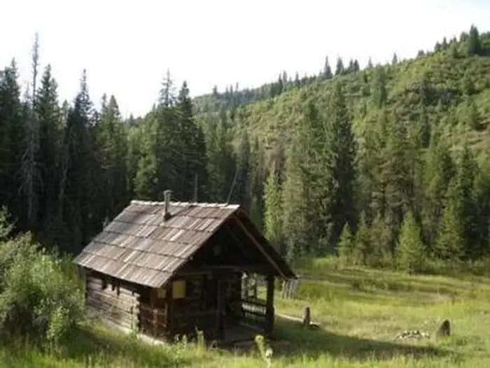 Liz Creek Cabin in Idaho