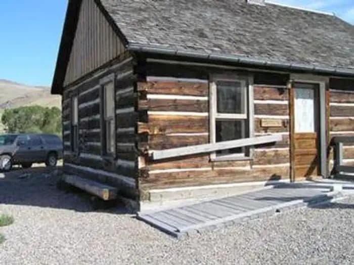 Henneberry House campground