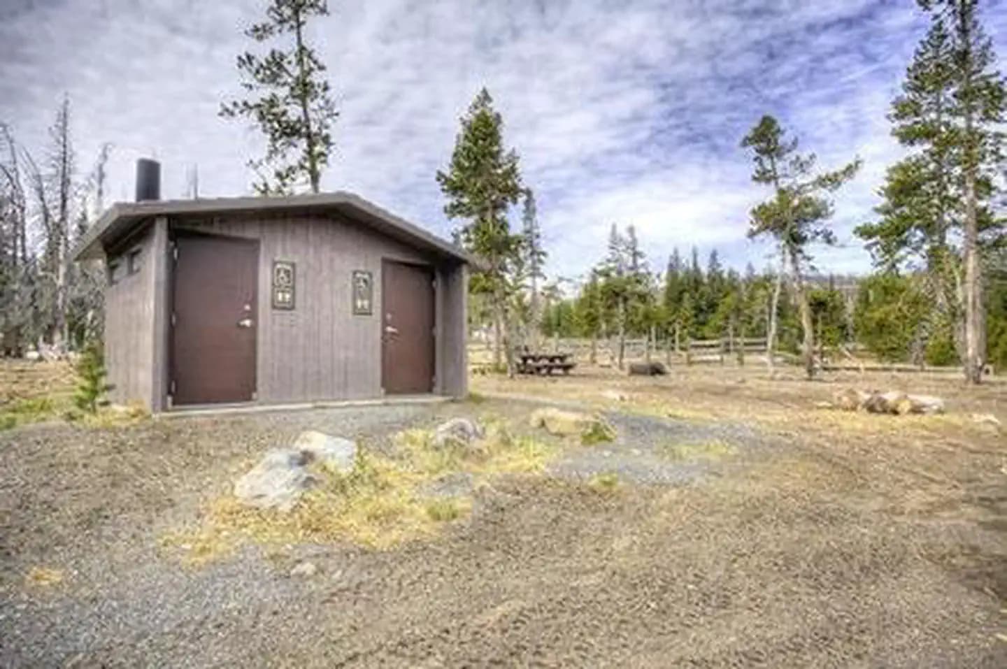 THREE CREEKS MEADOW HORSE CAMP campground