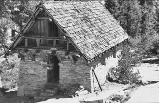 SEKI Wilderness Permit — Lodgepole — Pear & Emerald Lakes (Pass Through) wilderness permit area in Sequoia & Kings Canyon National Parks - backcountry hiking destination