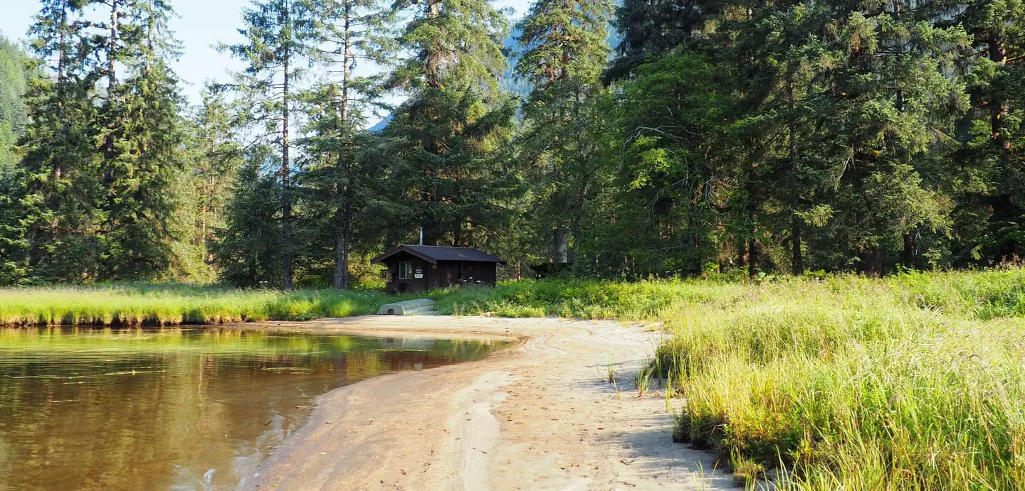 MARTEN LAKE CABIN campground