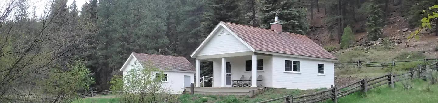 COWPUNCHER GUARD STATION campground in Utah