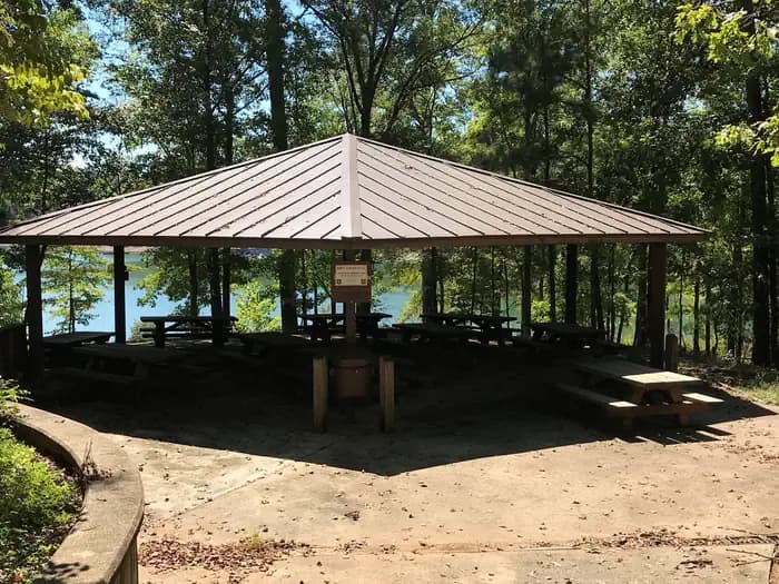 HOUSTON SHELTER campground