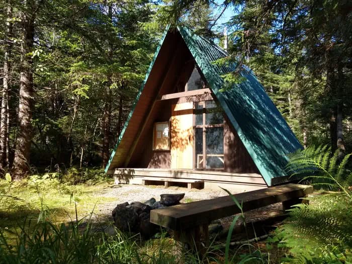 GOULDING LAKE CABIN campground