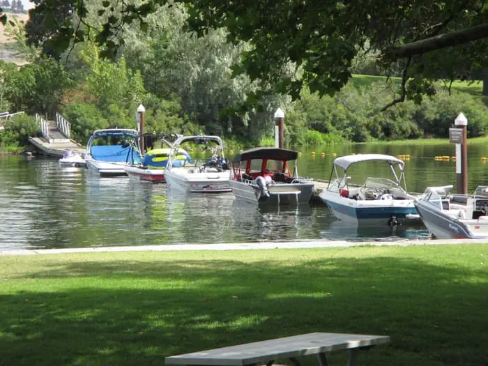 FISHHOOK PARK campground in Washington