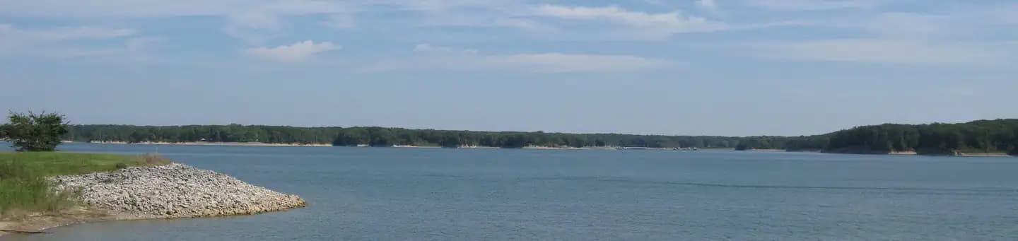 Dam West Picnic Shelters (Shelbyville) campground