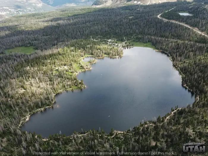 MIRROR LAKE campground in Utah