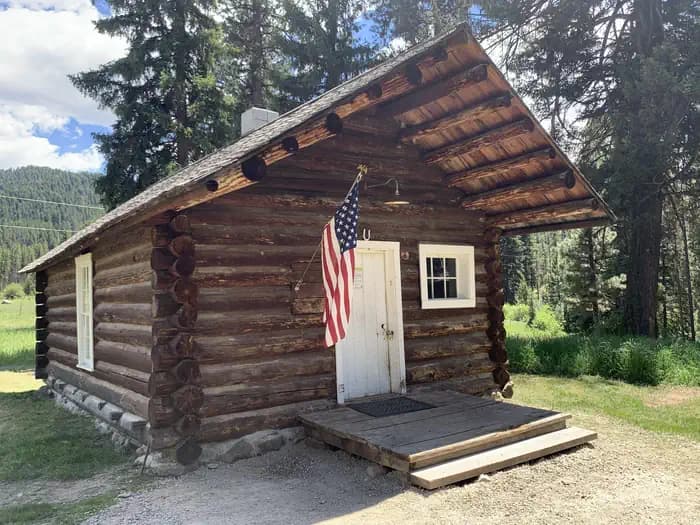 East Fork Cabin in Montana
