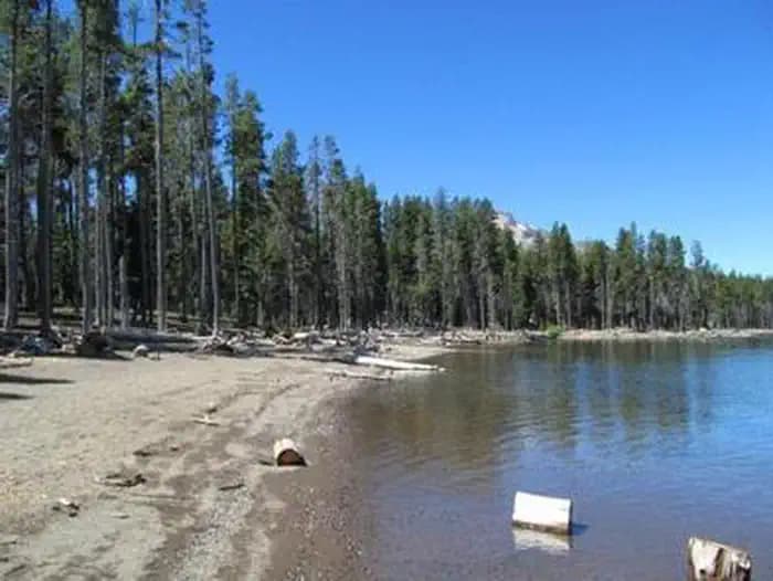 Fourmile Lake Campground in Oregon