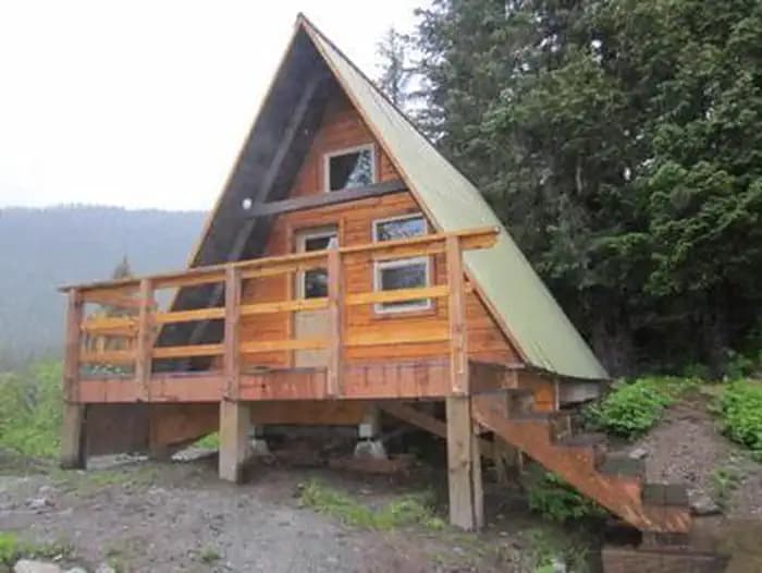 COGHILL LAKE CABIN campground