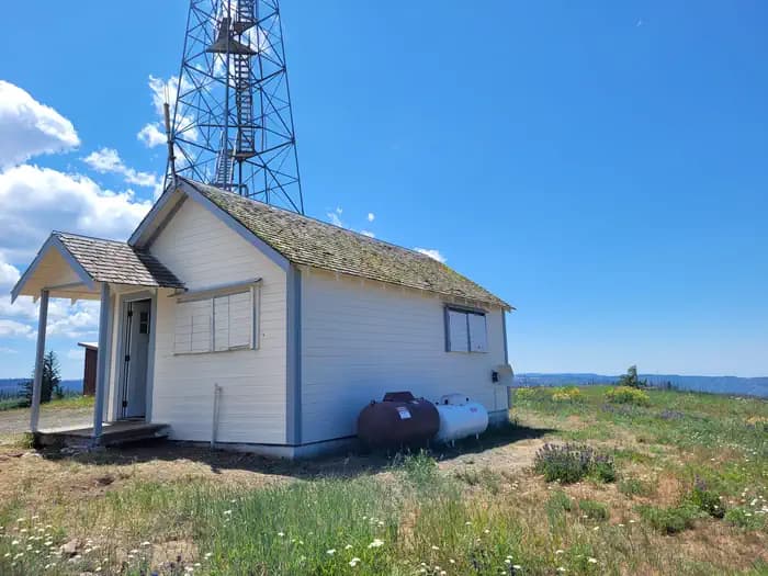 Clearwater Lookout Cabin in Washington