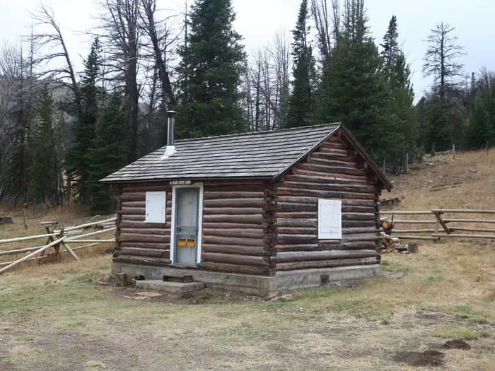 BLACK BUTTE CABIN campground