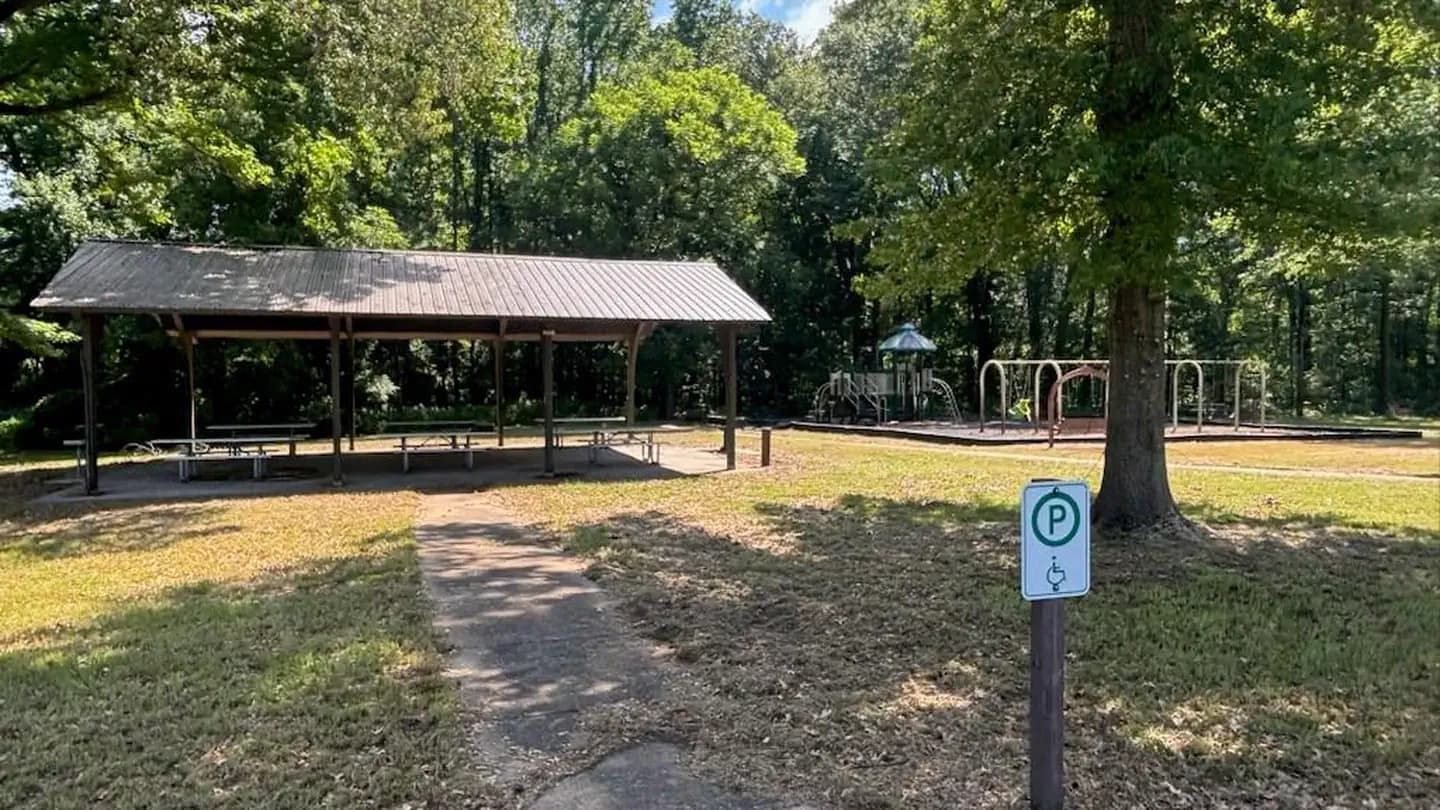 Hernando Point Pavilion campground