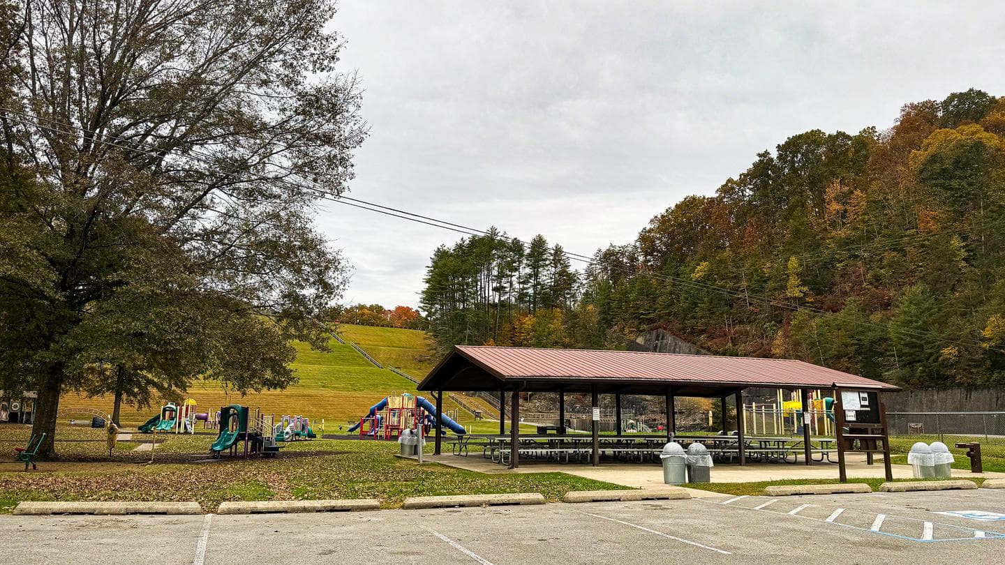 DEWEY LAKE SHELTER campground