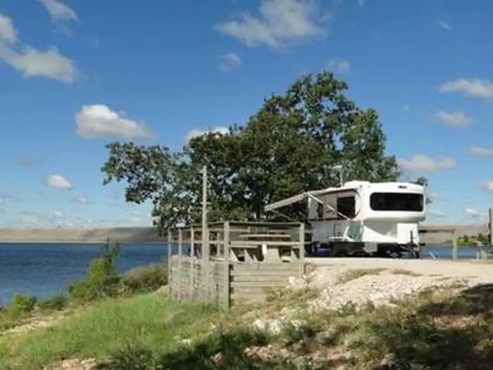 DAMSITE campground